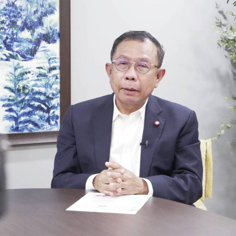 “ศุภชัย” โพสต์ถาม “อดีตนายก”