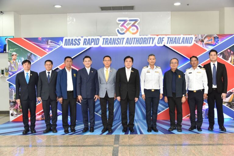 “สุรพงษ์” ยืนยัน ความพร้อมรถไฟฟ้า 20 บาท