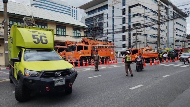 กสทช.สั่งค่ายมือถือดูแลสัญญาณมือถือช่วงถนนทรุด