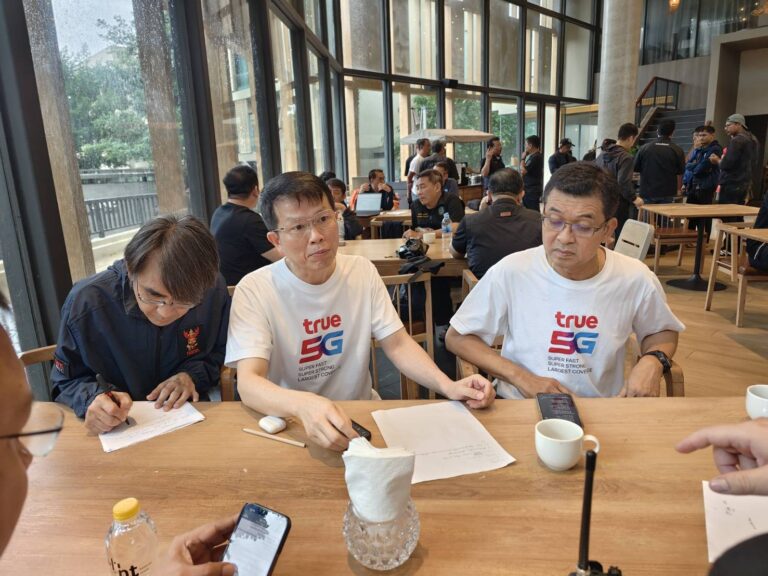 กสทช.-ค่ายมือถือ ปักหลักดูแลระบบสัญญาณมือถือ-เน็ตให้ใช้งานได้