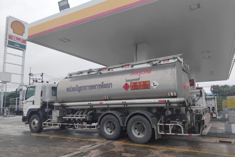 เชลล์สนับสนุนน้ำมันมูลค่า 500,000 บาท ช่วยน้ำท่วมภาคใต้