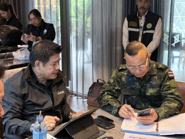 “ธรรมนัส” ระดมกำลังทุกฝ่ายช่วยอพยพ–ส่งอาหารถึงประชาชนพื้นที่น้ำท่วม