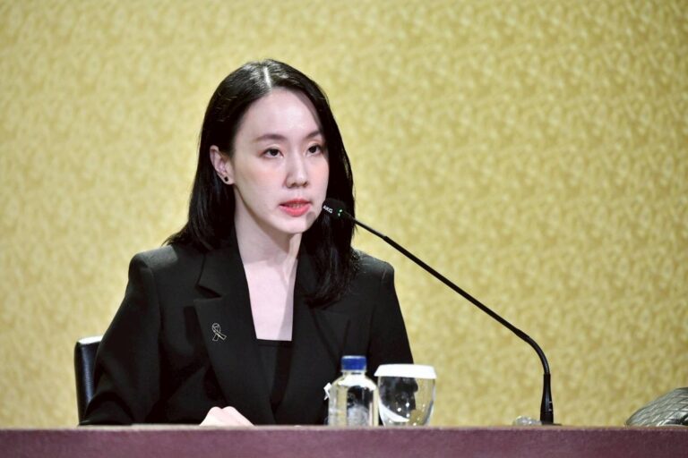 เตือนประชาชนสวมหน้ากากป้องกันฝุ่น- ค่าฝุ่น PM2.5 พุ่งสูง