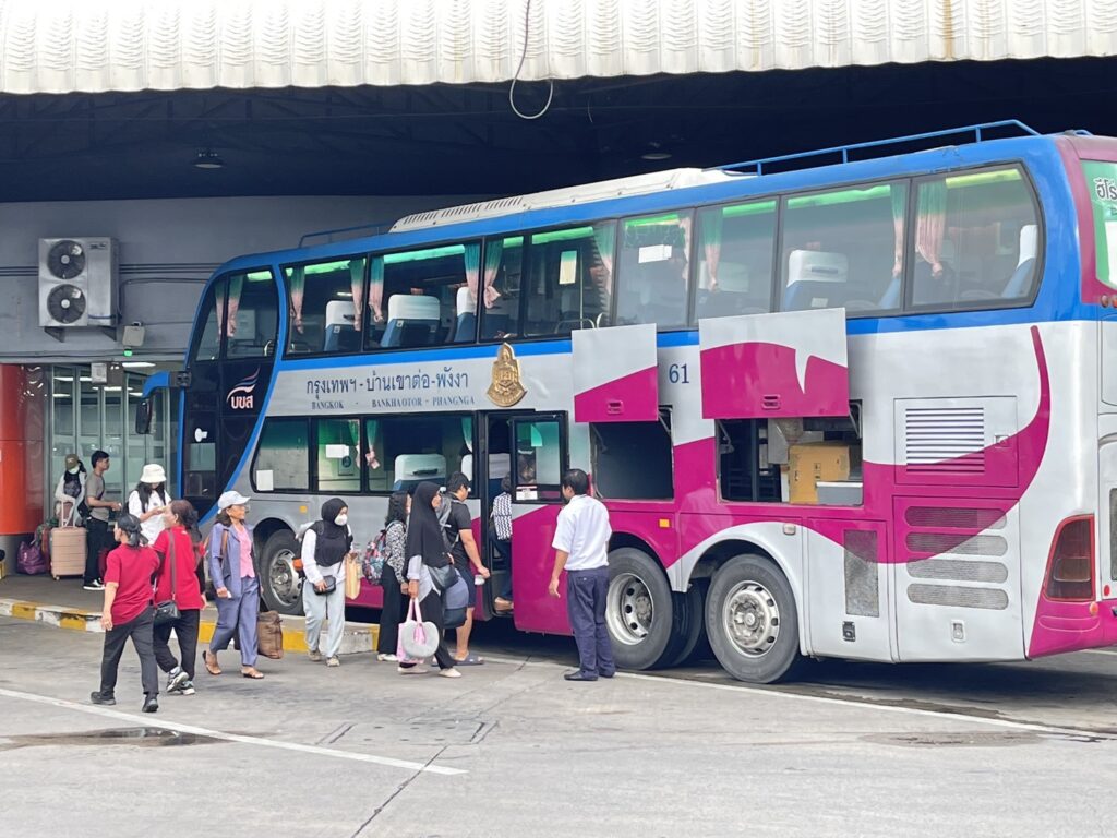 บขส พากลับบ้านปีใหม่