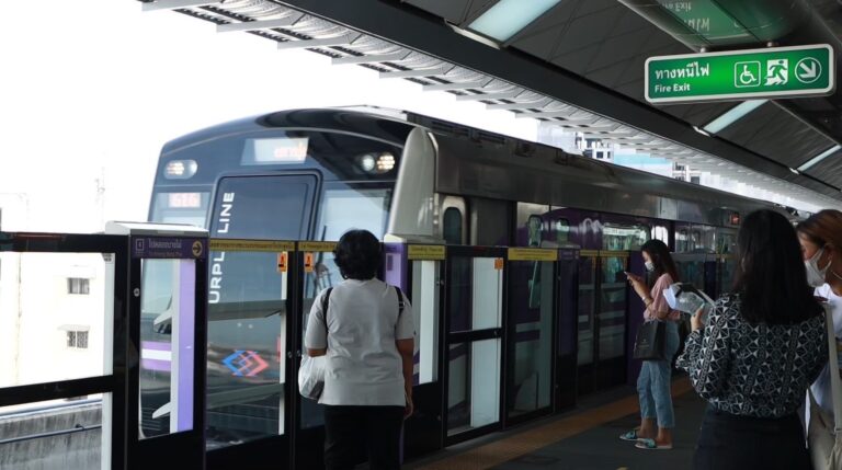 วันพ่อขึ้นรถไฟฟ้าฟรี