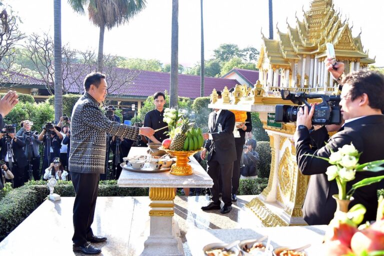 นายกฯ อนุทิน นำครม.ร่วมทำบุญเนื่องในโอกาสวันขึ้นปีใหม่ 2569 