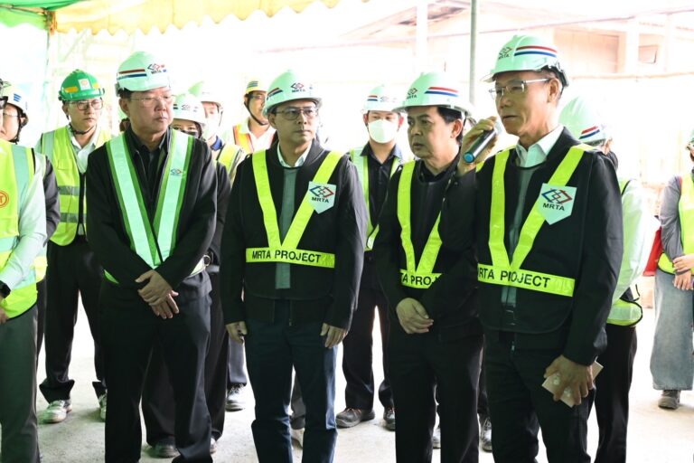 รฟม.ตรวจความปลอดภัยในพื้นที่ก่อสร้าง คณะผู้บริหาร