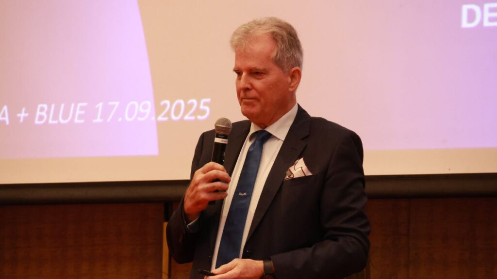 vote-demu-train-design for Thailand