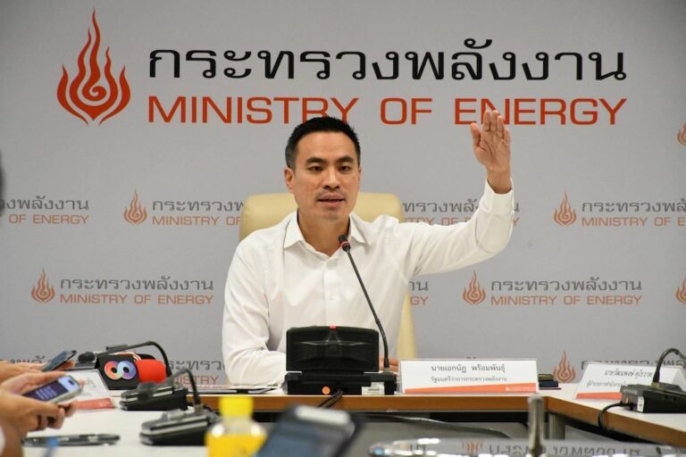 กบง. มีมติ ลดค่ากลั่นดีเซล ลิตรละ 2 บาท