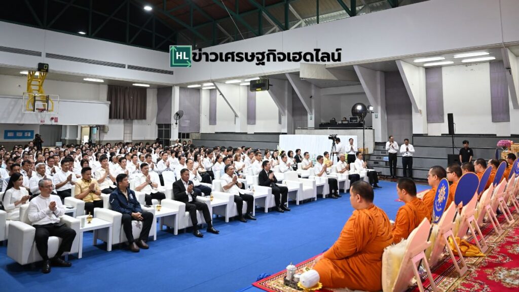 78 years aerothai pray monk